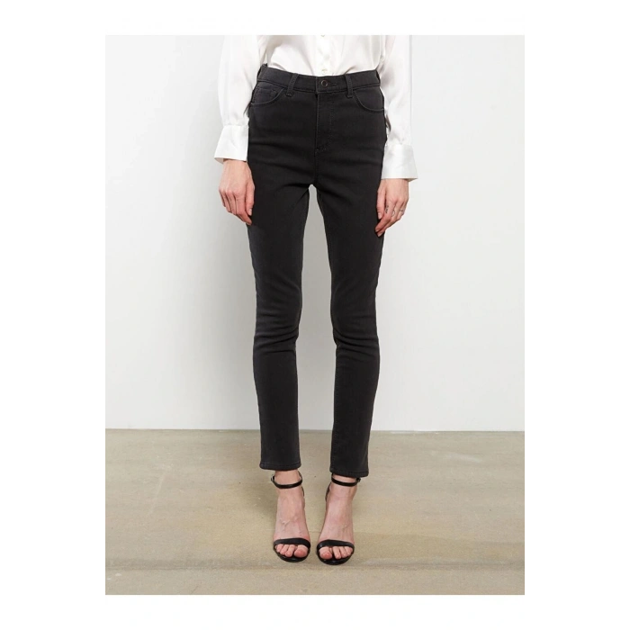 LCWAIKIKI Basic Slim Fit Düz Kadın Jean Pantolon