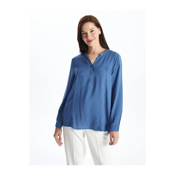 LCW Kaçık Yaka Kendinden Desenli Uzun Kollu Kadın Bluz