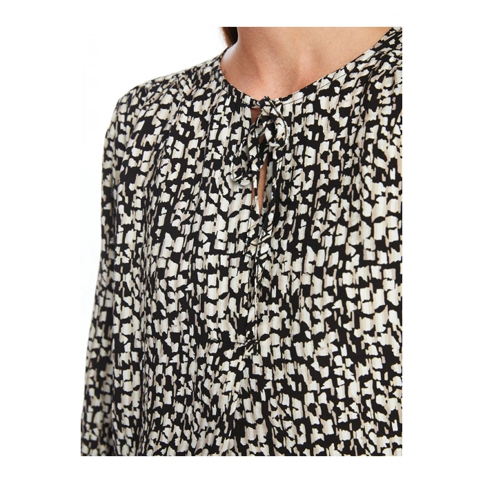LCW Bağlamalı Yaka Desenli Uzun Kollu Kadın Bluz
