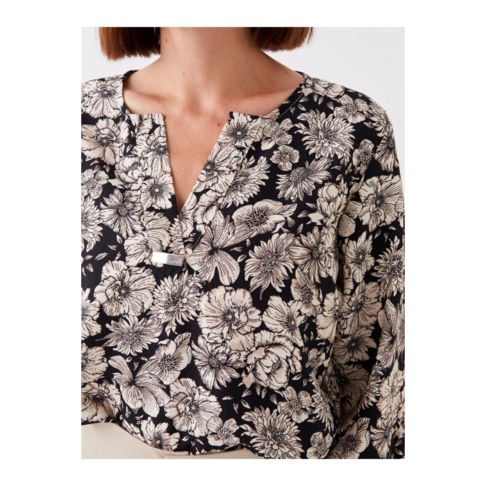 Kaçık Yaka Çiçekli Uzun Kollu Kadın Bluz