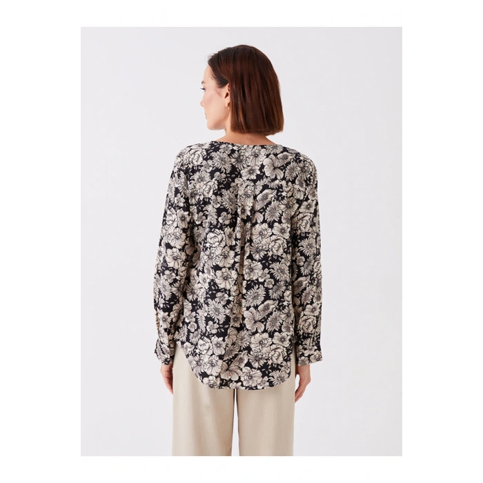 Kaçık Yaka Çiçekli Uzun Kollu Kadın Bluz