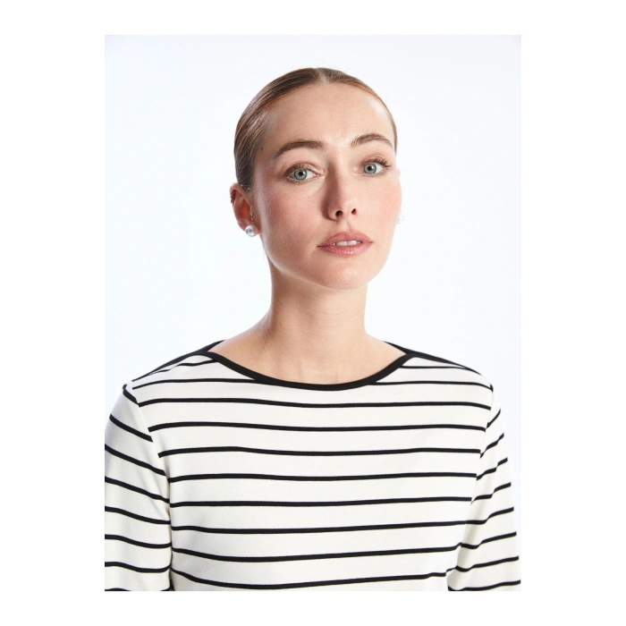 Bisiklet Yaka Çizgili Kadın Tişört
