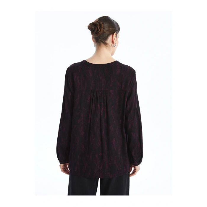 LCW Kaçık Yaka Desenli Uzun Kollu Kadın Bluz