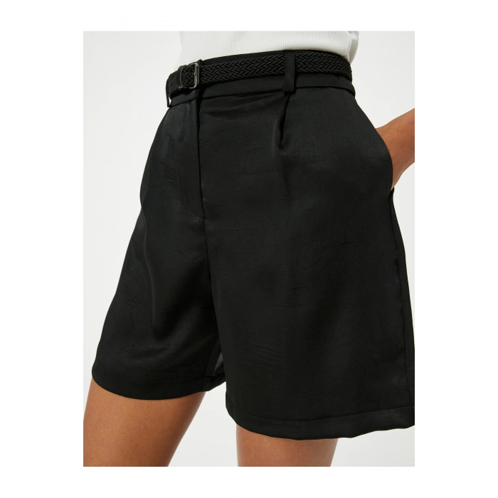 Mini Şort Kemerli Cep Detaylı Normal Bel