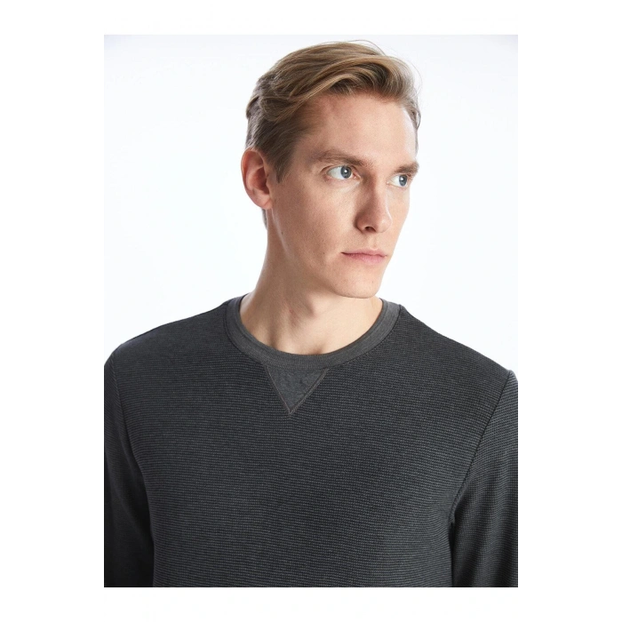 LCWAIKIKI Classic Bisiklet Yaka Uzun Kollu Erkek Sweatshirt