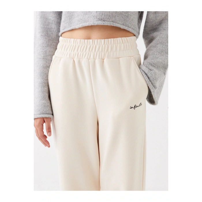 Beli Lastikli Nakışlı Kadın Jogger Eşofman Altı