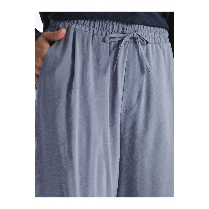 LCW Kadın Beli Lastikli Düz Pantolon