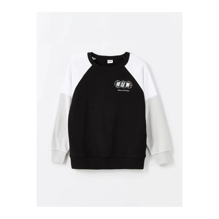 LCW Kids Siyah Bisiklet Yaka Baskılı Erkek Çocuk Tişört