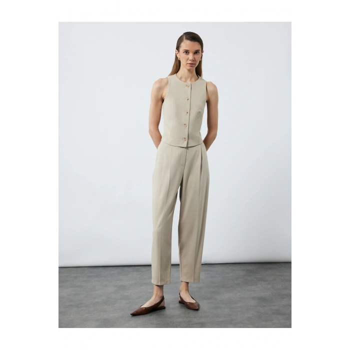 Astarlı Düğmeli Bisiklet Yaka Kolsuz Blazer Yelek