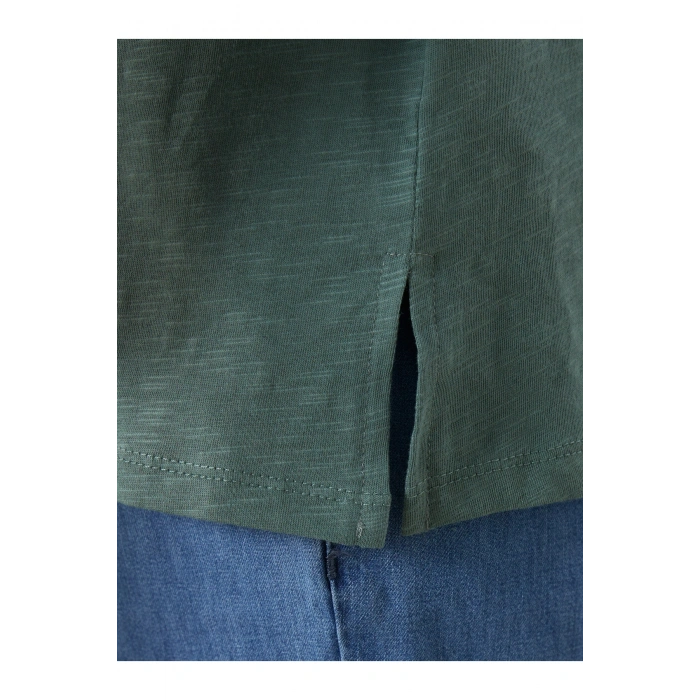 Bağlamalı Yaka Nakışlı Bluz