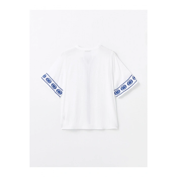 Bağlamalı Yaka Nakışlı Kadın Bluz