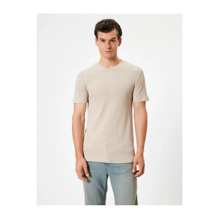 Basic Kısa Kollu Bisiklet Yaka Slim Fit Tişört