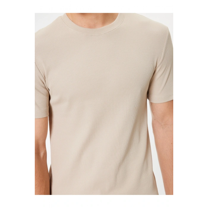 Basic Kısa Kollu Bisiklet Yaka Slim Fit Tişört