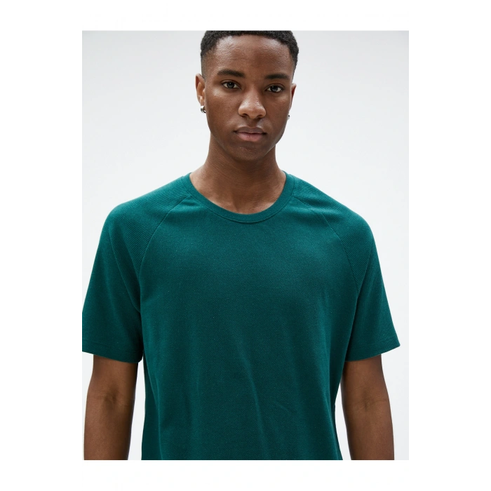 Basic Tişört Bisiklet Yaka Dokulu Reglan Kol Dar Kesim