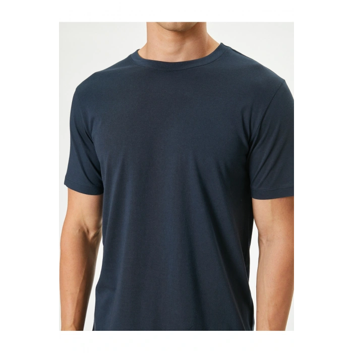 Basic Tişört Slim Fit Bisiklet Yaka Kısa Kollu Pamuklu