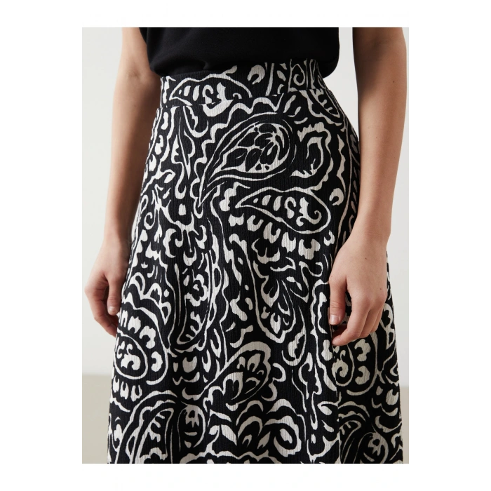 Beli Lastikli Desenli Kadın Etek