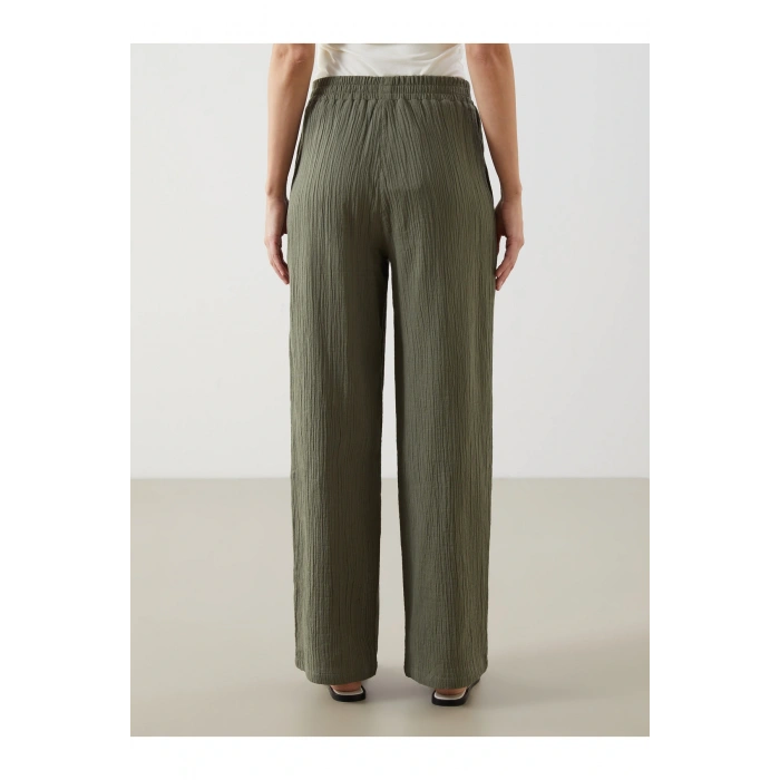 Beli Lastikli Dokulu Kadın Pantolon