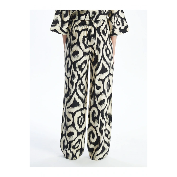 Beli Lastikli Rahat Kalıp Desenli Kadın Pantolon