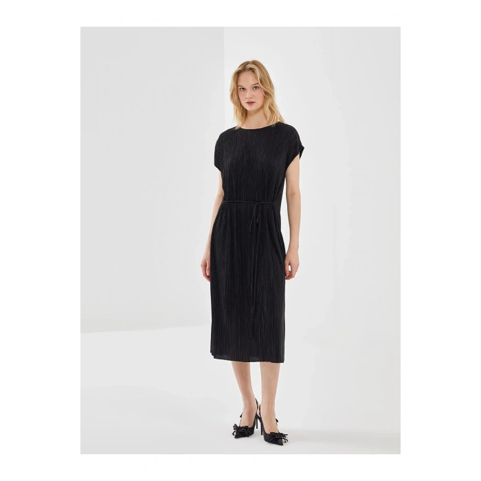 Bisiklet Yaka Dokulu Kadın Elbise