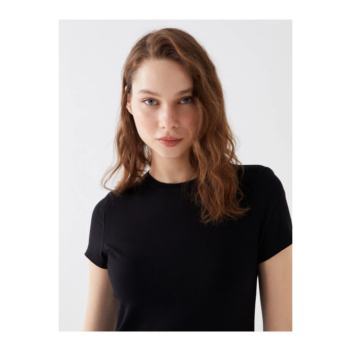 Bisiklet Yaka Düz Kısa Kollu Kadın Tişört