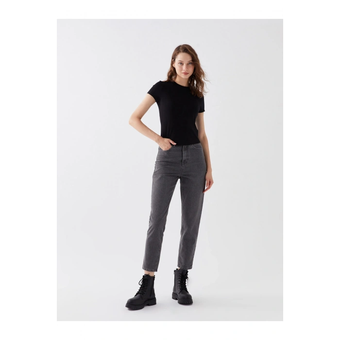 Bisiklet Yaka Düz Kısa Kollu Kadın Tişört