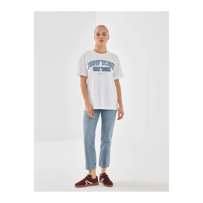 Bisiklet Yaka New York Baskılı Kadın Tişört