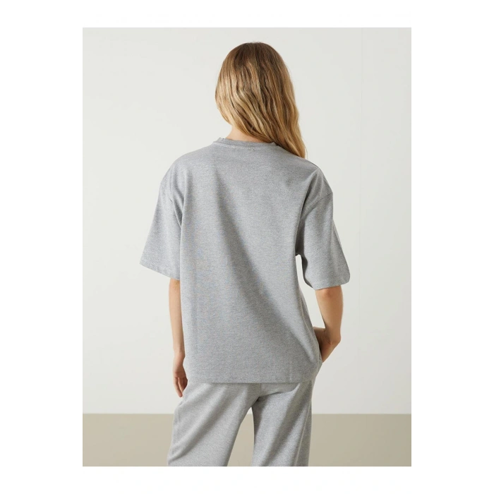 Bisiklet Yaka Oversize Kadın Tişört (S5)