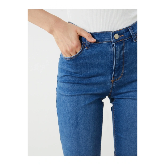 Dar Fit Kadın Jean Şort