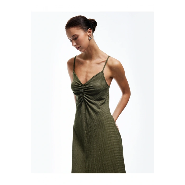 Drape Detaylı Bürümcük Kumaş İnce Askılı Midi Elbise