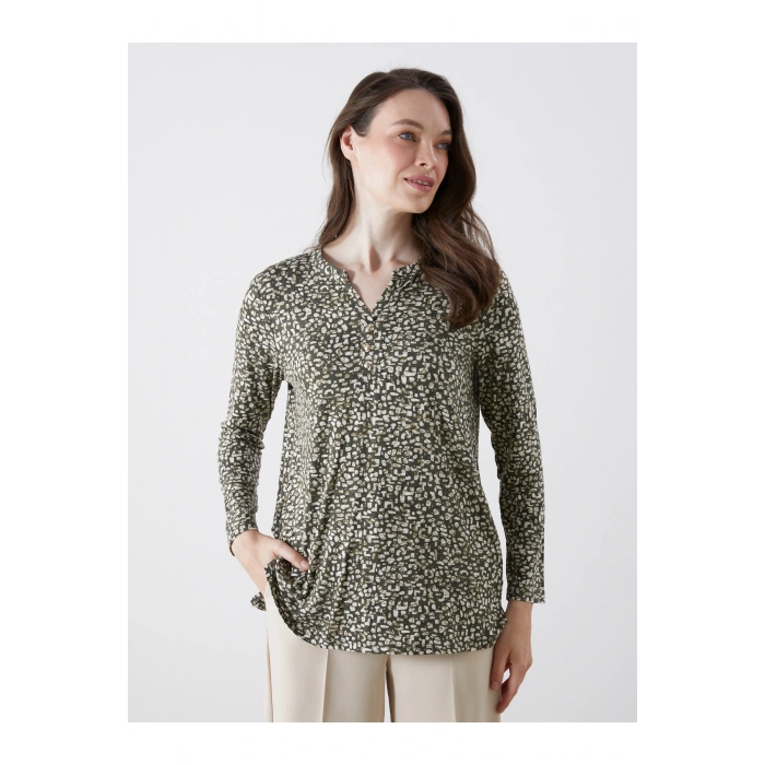 Kaçık Yaka Desenli Bluz