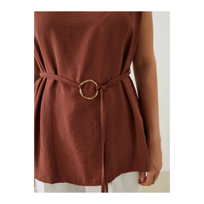 Kahverengi Bisiklet Yaka Kuşaklı Bluz