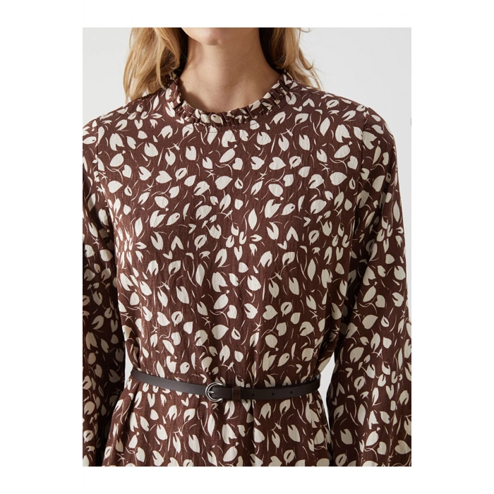 Kahverengi Dik Yaka Desenli Kadın Elbise