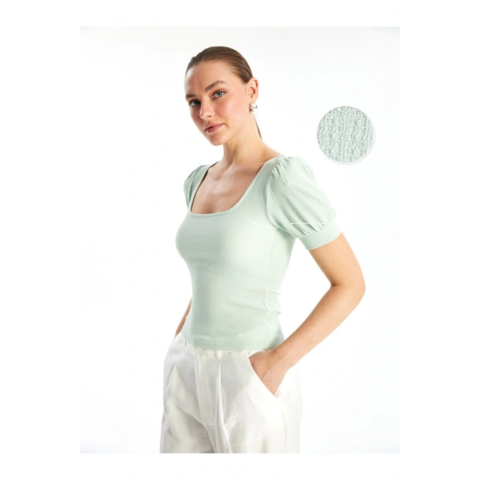 Kare Yaka Düz Kısa Kollu Kadın Bluz