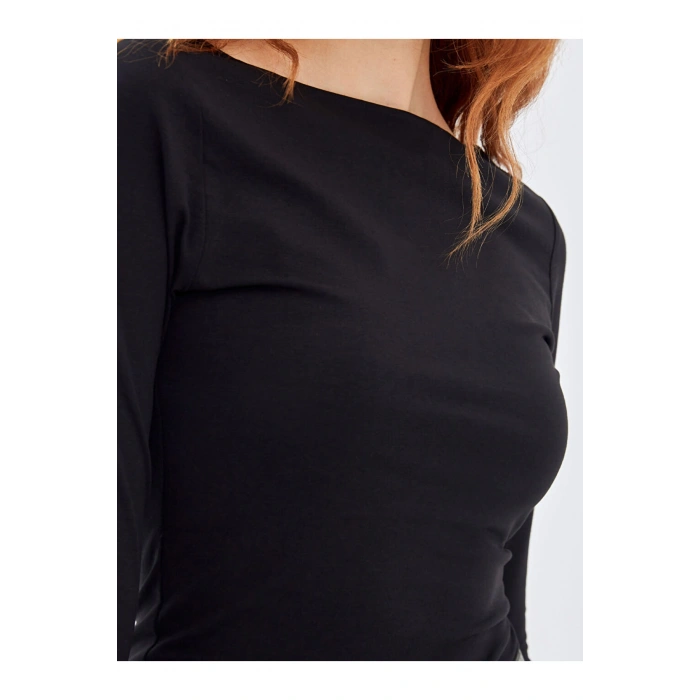 Kayık Yaka Düz Uzun Kollu Kadın Body