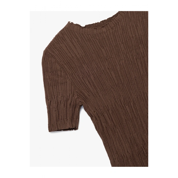 Kısa Kollu Bisiklet Yaka Büzgülü Dokulu Triko Kazak