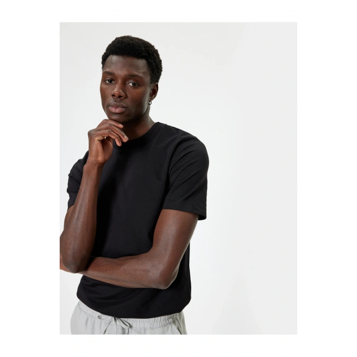 Kısa Kollu Pamuklu Bisiklet Yaka Basic Tişört