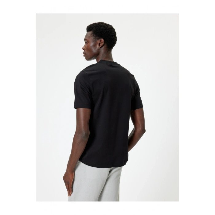 Kısa Kollu Pamuklu Bisiklet Yaka Basic Tişört