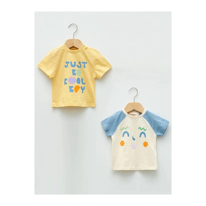 LCW baby Ekru Bisiklet Yaka Kısa Kollu Baskılı Erkek Bebek Tişört 2li