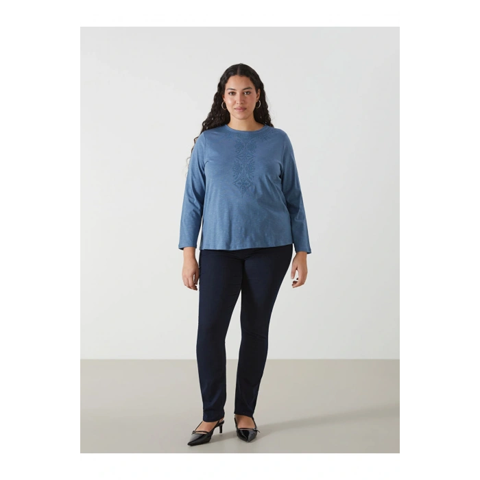 LCW Bisiklet Yaka Nakışlı Kadın Bluz