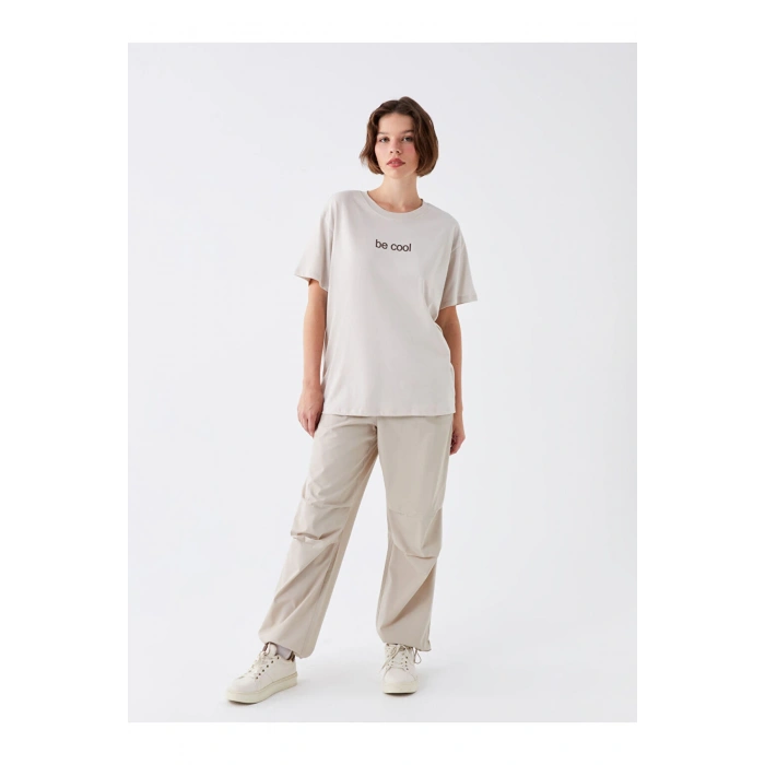 LCW Casual Kadın Beli Lastikli Düz Paraşüt Pantolon