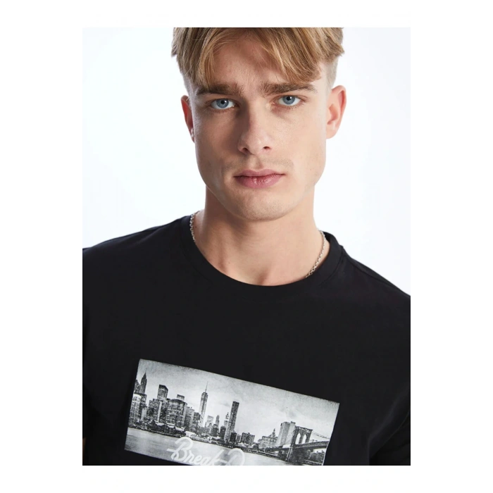 LCW Casual Bisiklet Yaka Kısa Kollu Baskılı Penye Erkek Tişört