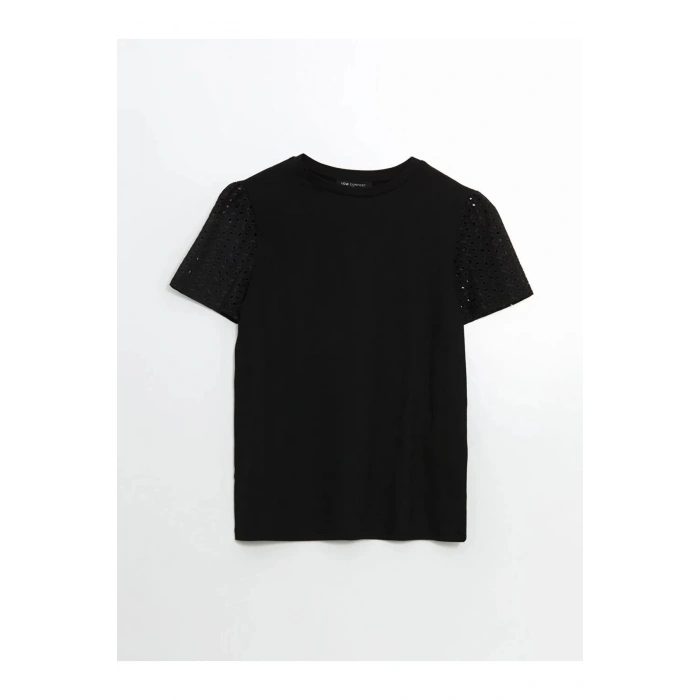 LCW Comfort Siyah Bisiklet Yaka Nakışlı Kadın Tişört