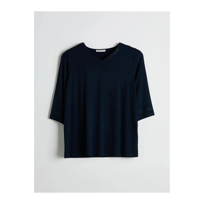 LCW Grace Lacivert V Yaka Taşlı Kadın Tişört