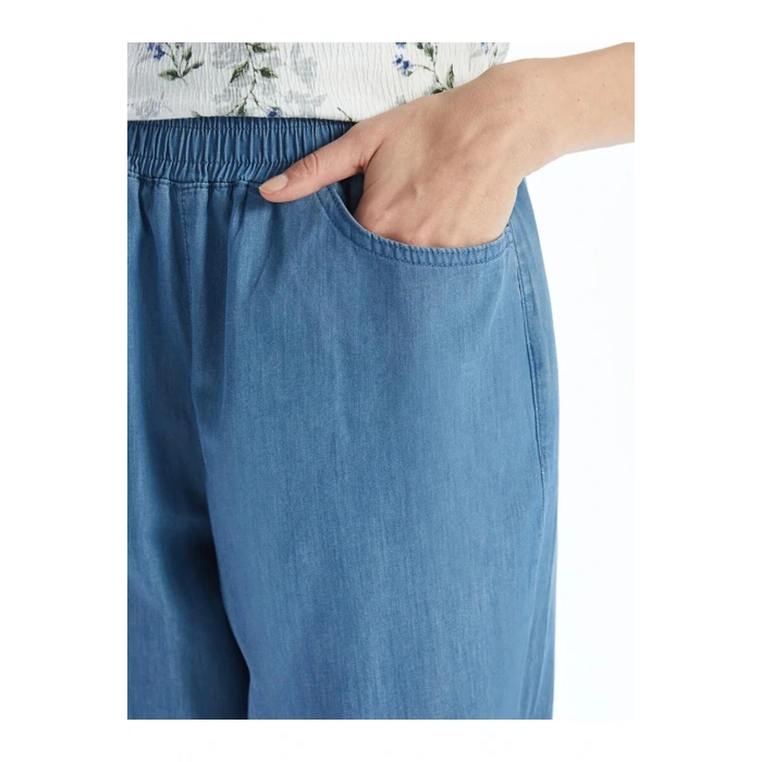 LCW Grace Mavi Beli Lastikli Kadın Jean Kapri