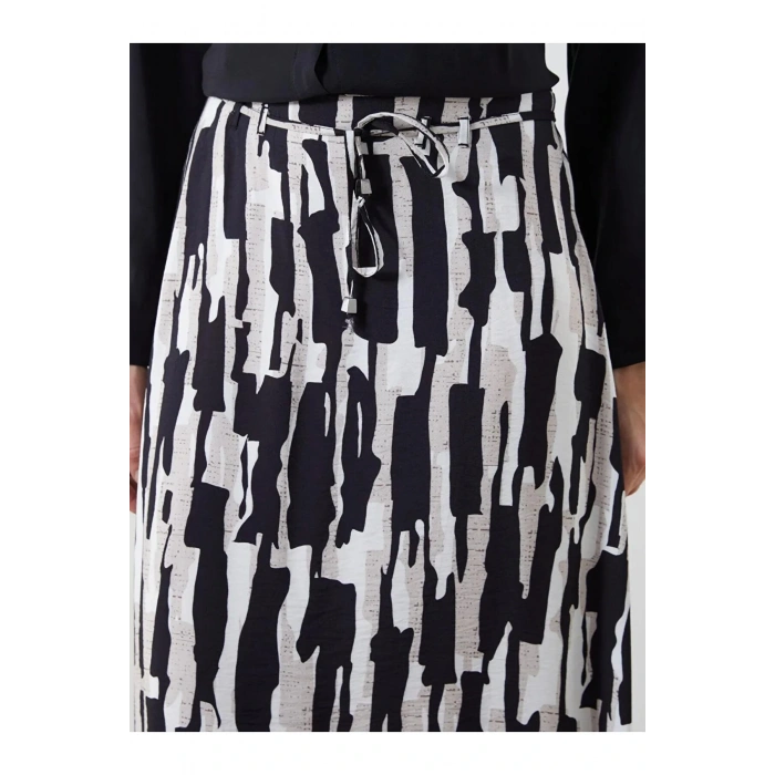 LCW Grace Siyah Beli Lastikli Desenli Etek