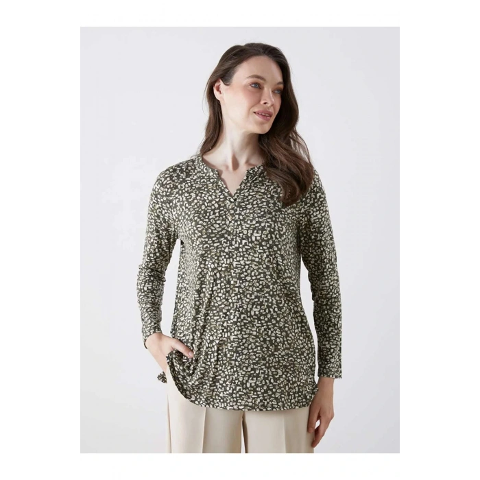 LCW Grace Yeşil Kaçık Yaka Desenli Bluz