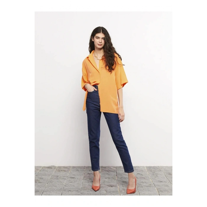 LCW Jeans İndigo Yüksek Bel Mom Fit Düz Cep Detaylı Kadın Rodeo Jean Pantolon