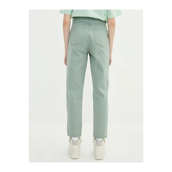 LCW Jeans Yeşil Yüksek Bel Mom Fit Düz Cep Detaylı Kadın Jean Pantolon