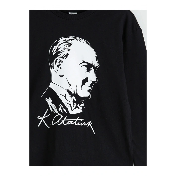 LCW Kids Bisiklet Yaka Atatürk Baskılı Erkek Çocuk Tişört (W5)