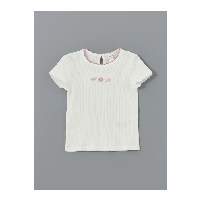 LCW Kids Bisiklet Yaka Nakışlı Kız Çocuk Tişört